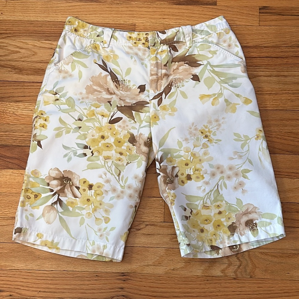 Caribbean Joe Floral Bermuda Shorts Sz 12